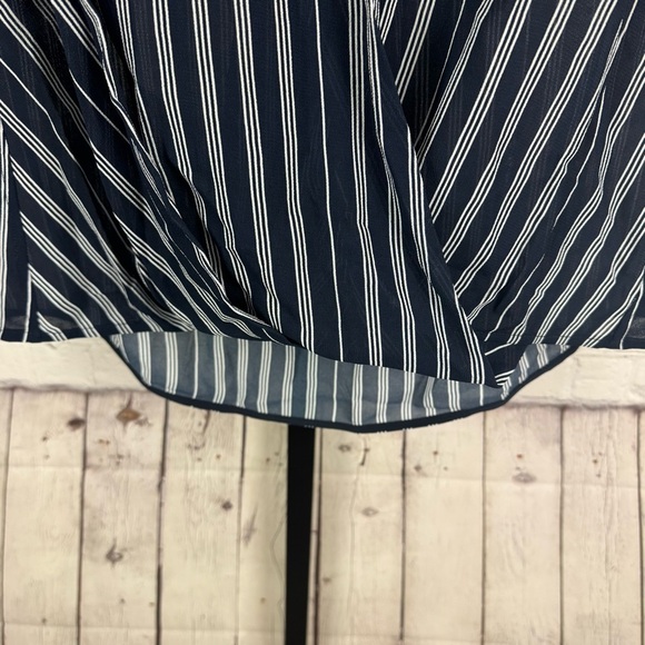 Rag and Bone Victor Sleeveless Silk Blend Navy and White Striped Top Size Small - Picture 5 of 7
